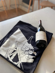 Smith & Gertrude Wine & T-shirt Gift Pack
